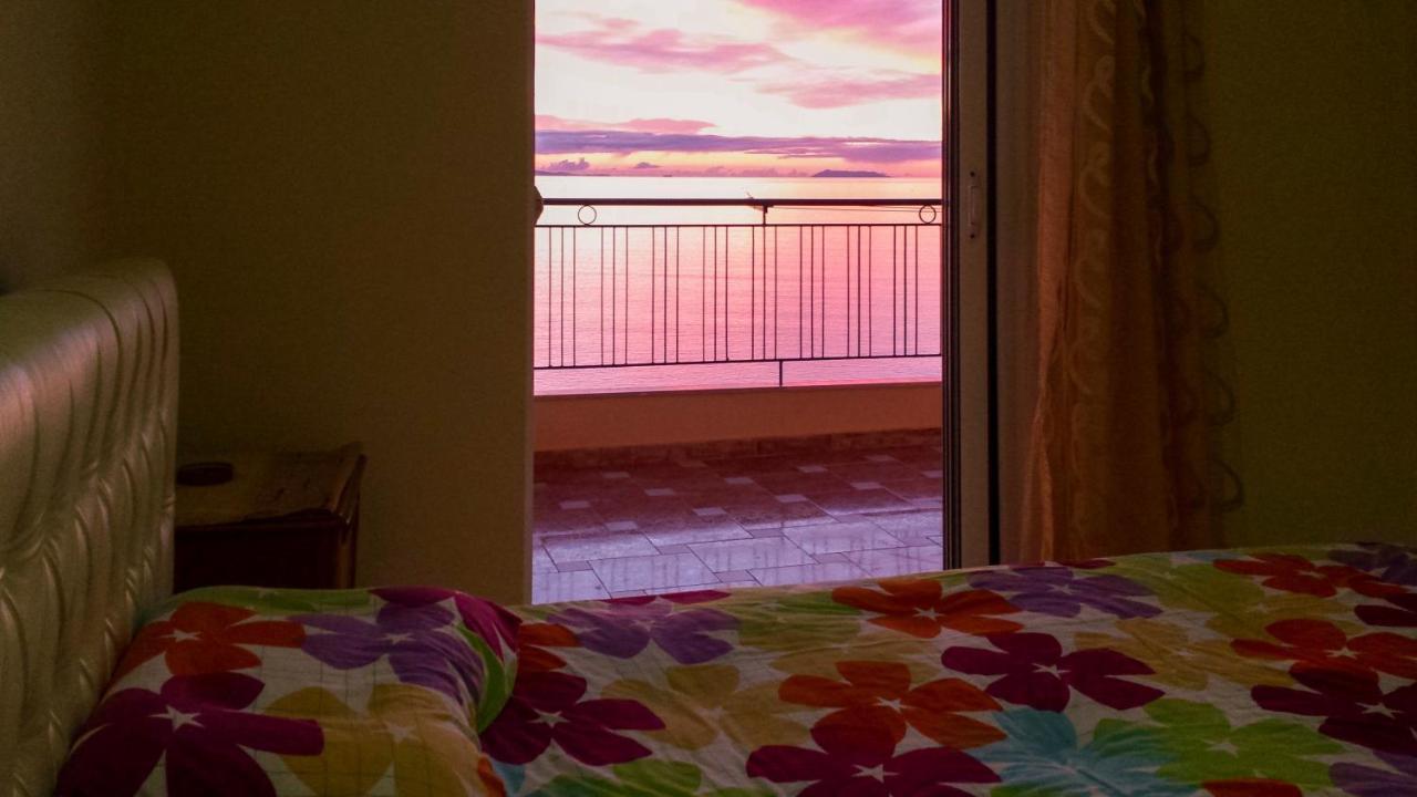 Sina Apartments Sarandë Eksteriør bilde